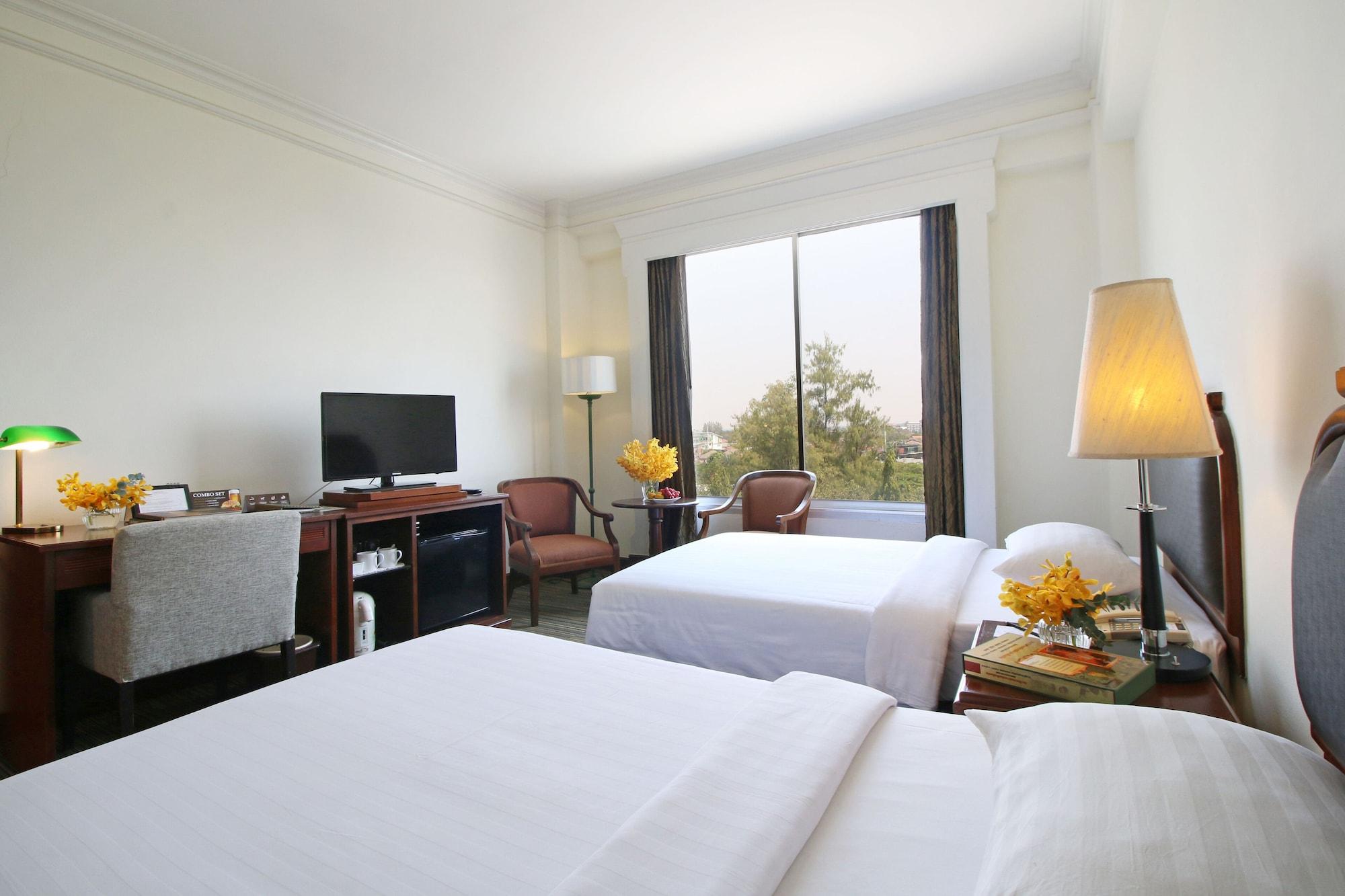 The Imperial Hotel & Convention Centre Korat Nakhonratchasima Dış mekan fotoğraf